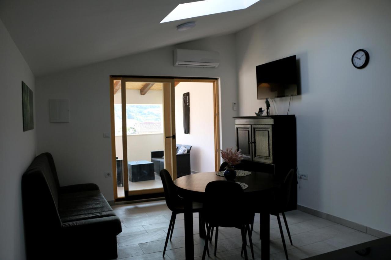 Apartment Penthouse & Apartment Studio Franci Паг Екстериор снимка