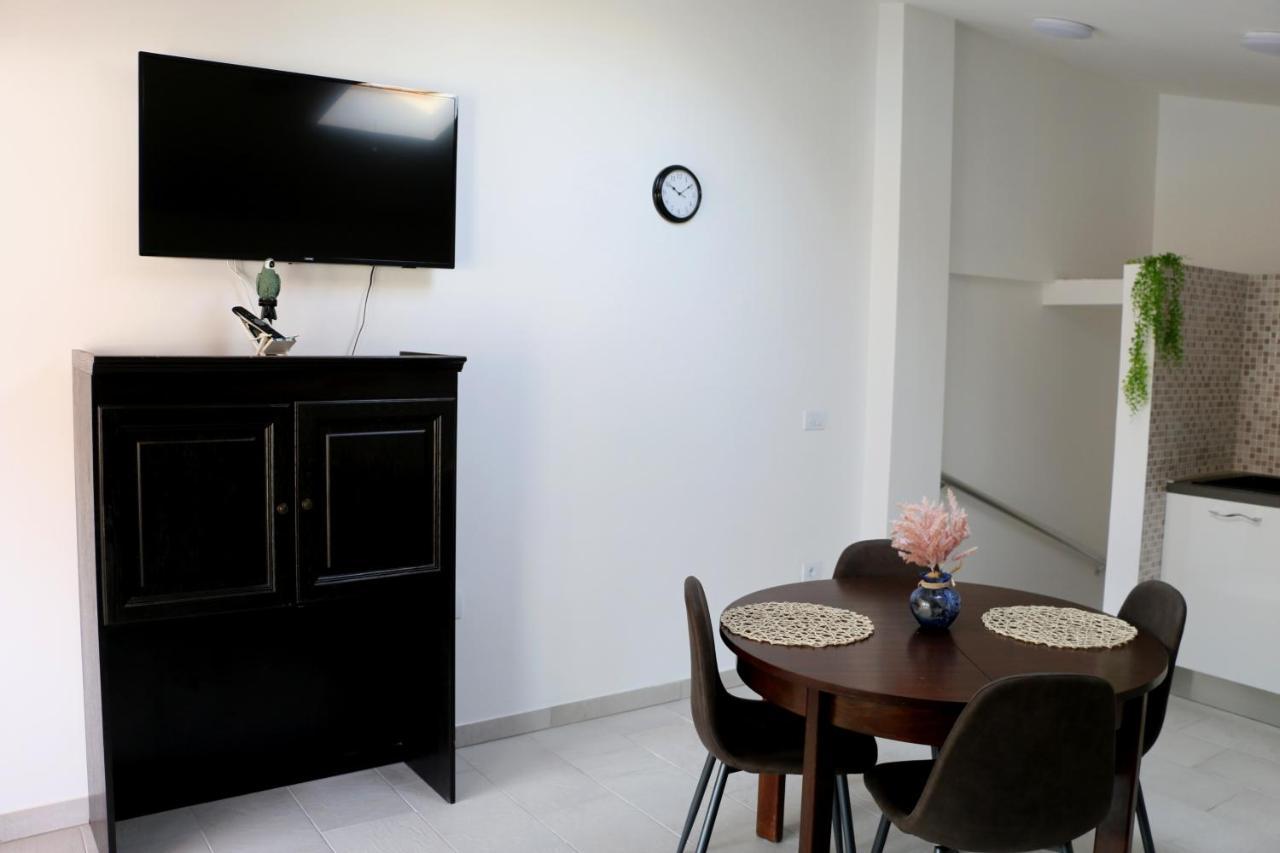 Apartment Penthouse & Apartment Studio Franci Паг Екстериор снимка