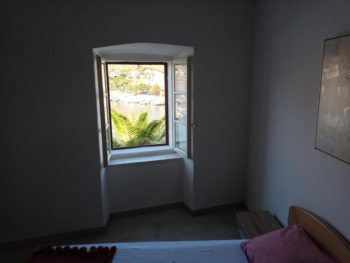Apartment Penthouse & Apartment Studio Franci Паг Екстериор снимка