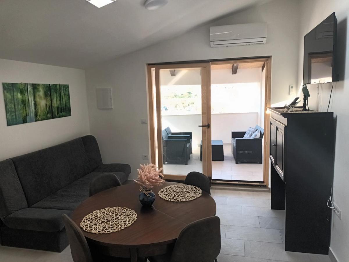 Apartment Penthouse & Apartment Studio Franci Паг Екстериор снимка